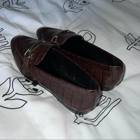ZARA Faux Crocodile Loafers - Picture 2 of 11